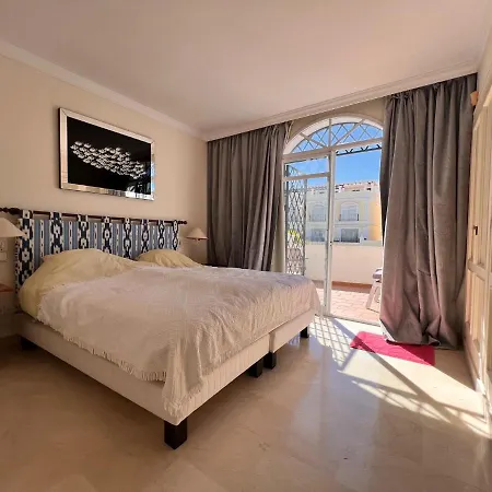 Apartment Aloha Gardens 2 Bed Semi Detached House, Nueva Andalucia